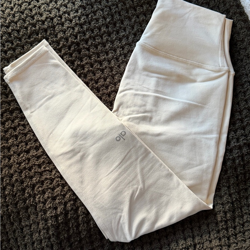 ALO Yoga - High Waist Airbrush Legging - Cream/Bone - S